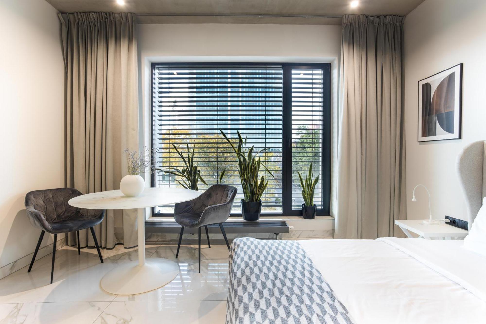 Centro Design Apartments - Polwiejska Poznań Exteriör bild