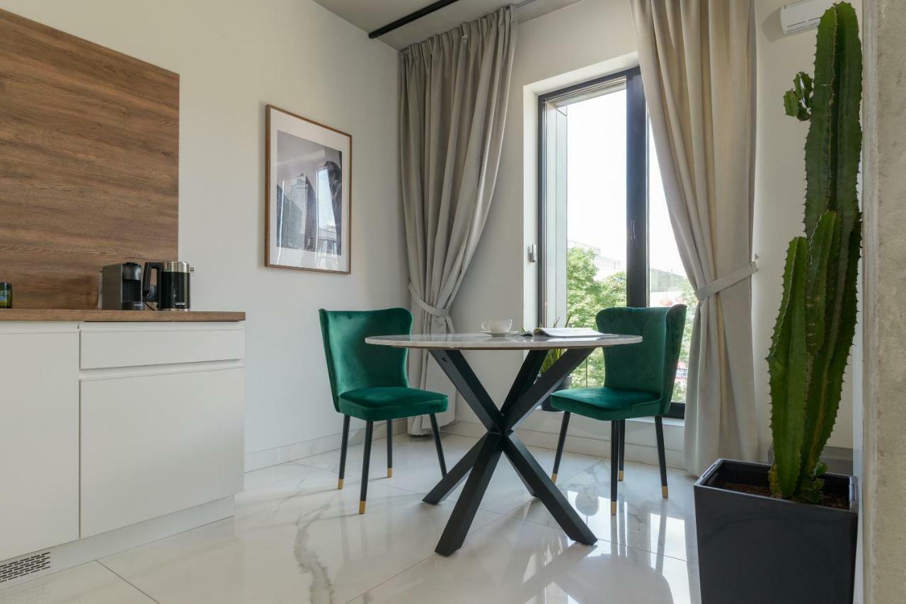 Centro Design Apartments - Polwiejska Poznań Exteriör bild