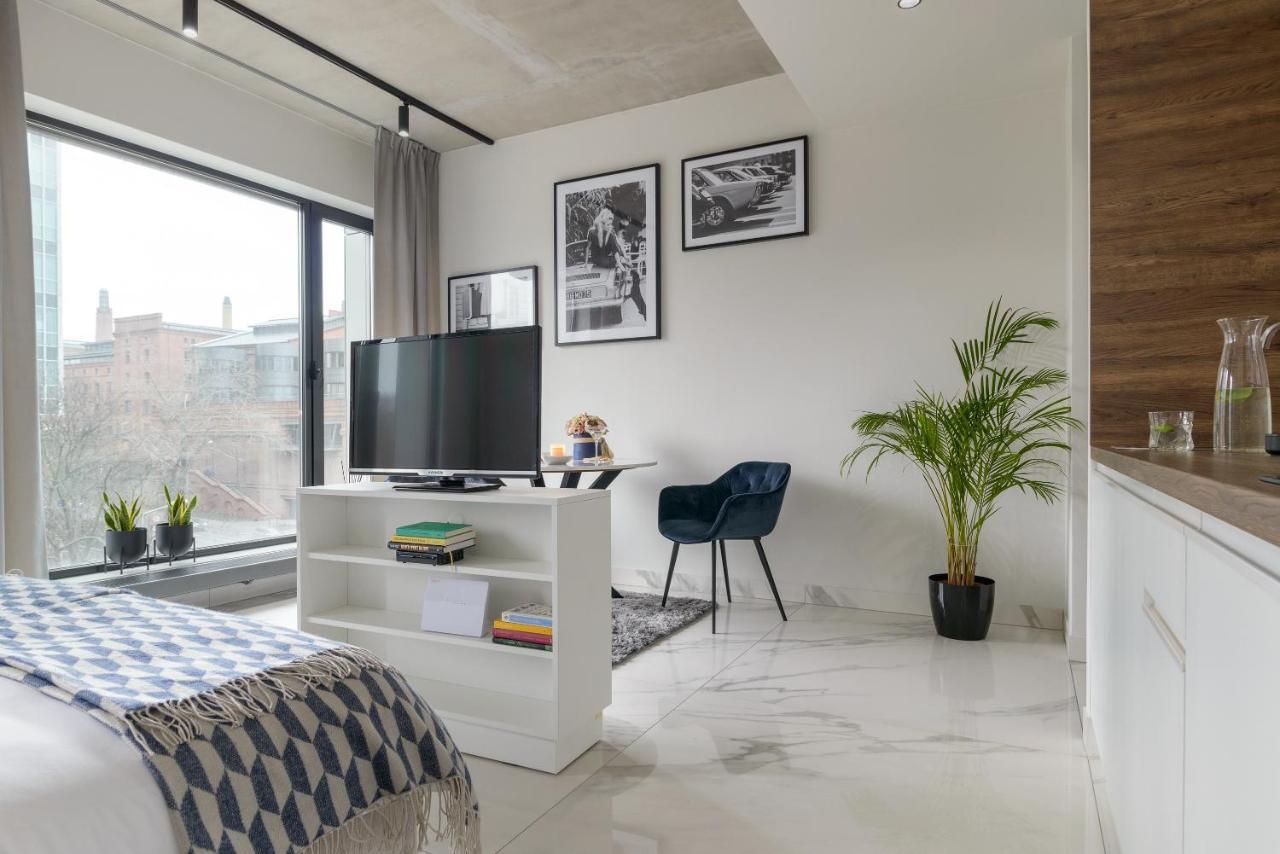 Centro Design Apartments - Polwiejska Poznań Exteriör bild